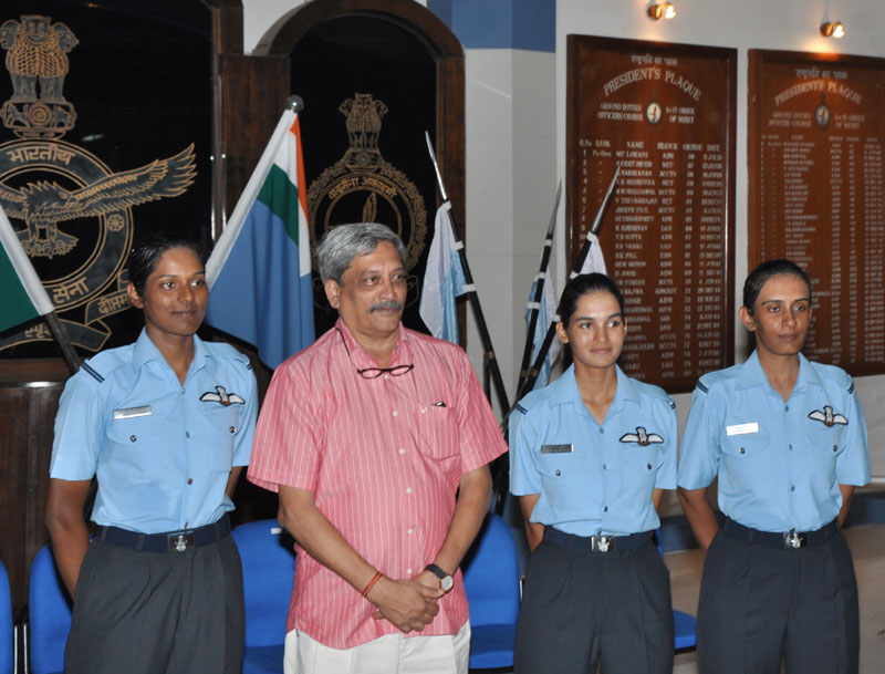 The Union Minister for Defence, Mr. Manohar Parrikar with three newly commissioned women fighter pilots Flying Officer Avani Chaturvedi, Flying Officer Bhavana Kanth, Flying Officer Mohana Singh, at Air Force Academy, Hyderabad on June 18, 2016.