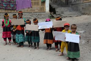 kalash women and children protest