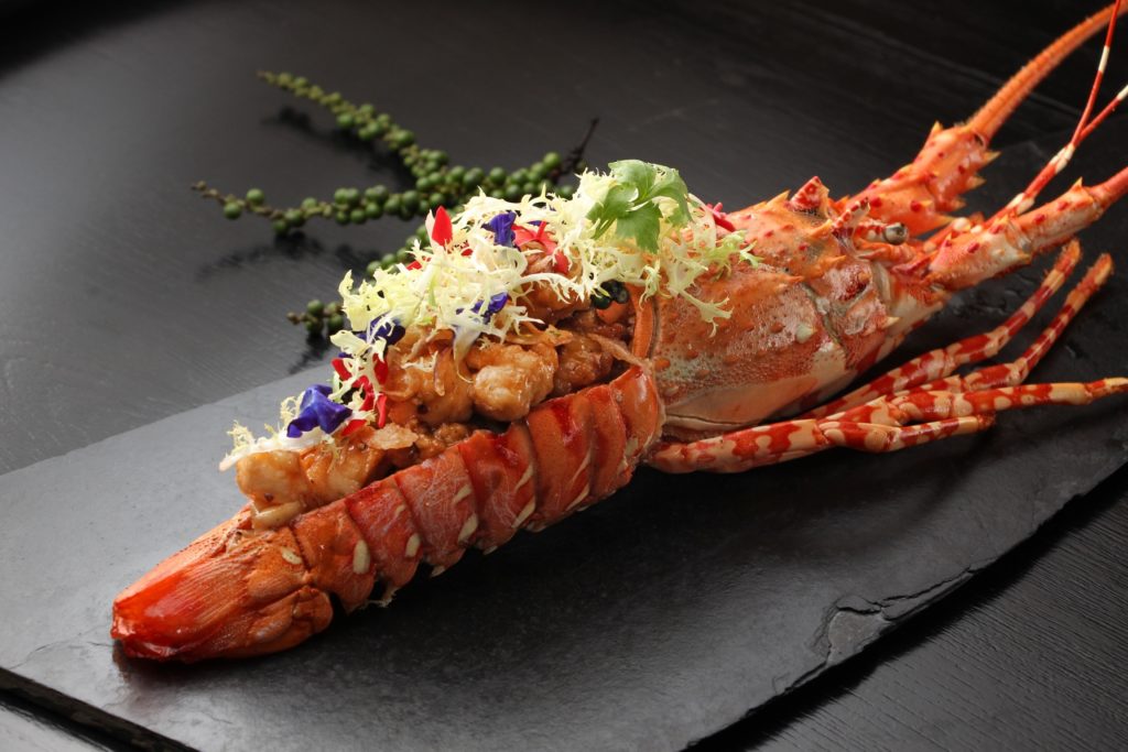 Hilton Pattaya_Flare_Lobster with garlic pepper sauce