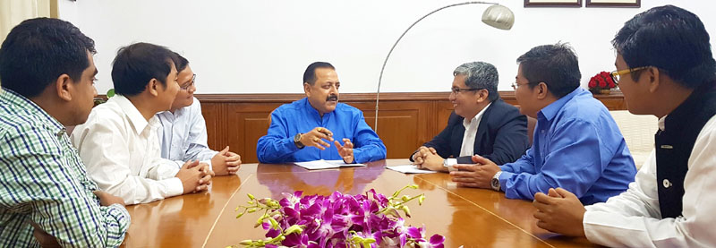 The Minister of State for Development of North Eastern Region (I/C), Prime Ministers Office, Personnel, Public Grievances & Pensions, Atomic Energy and Space, Dr. Jitendra Singh listening to the grievances of a delegation of "Chakma" migrants, in New Delhi on October 11, 2016.