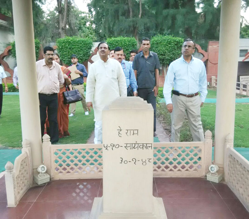 The Minister of State for Culture (Independent Charge), Tourism (Independent Charge) and Civil Aviation, Dr. Mahesh Sharma on a inspection tour of the Gandhi Smriti Darshan Samiti, in New Delhi on September 22, 2015.